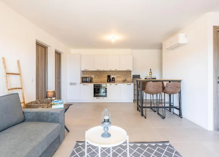 شقة St Joseph-1 By Interhome